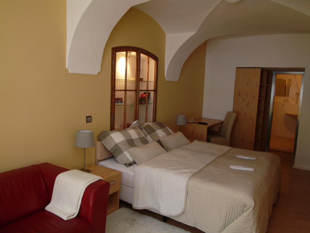 Apartments And Suites Kremnica Habitación foto