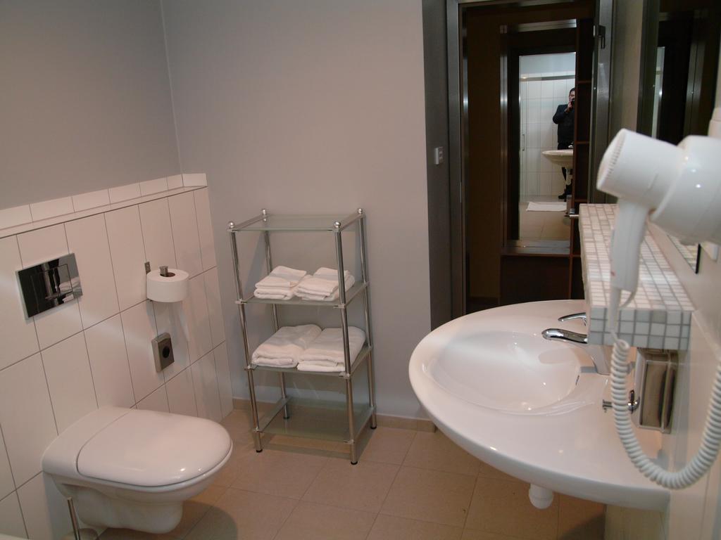 Apartments And Suites Kremnica Habitación foto
