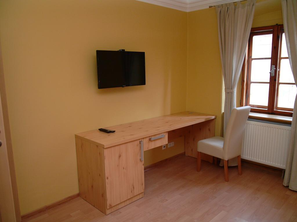 Apartments And Suites Kremnica Exterior foto